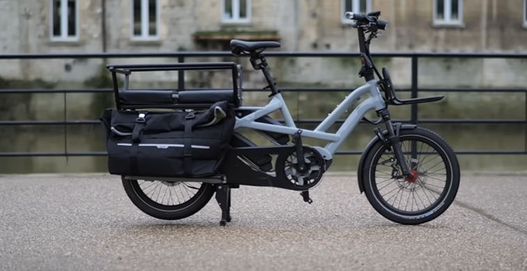 Cargo bike vs bike trailer